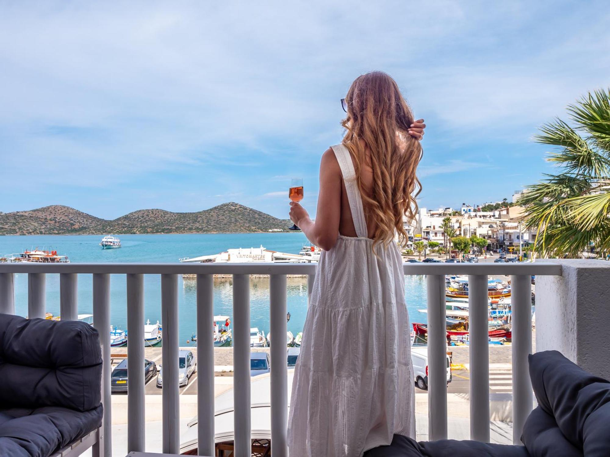 Kalypso Suites Hotel - Adults Only Элунда Экстерьер фото